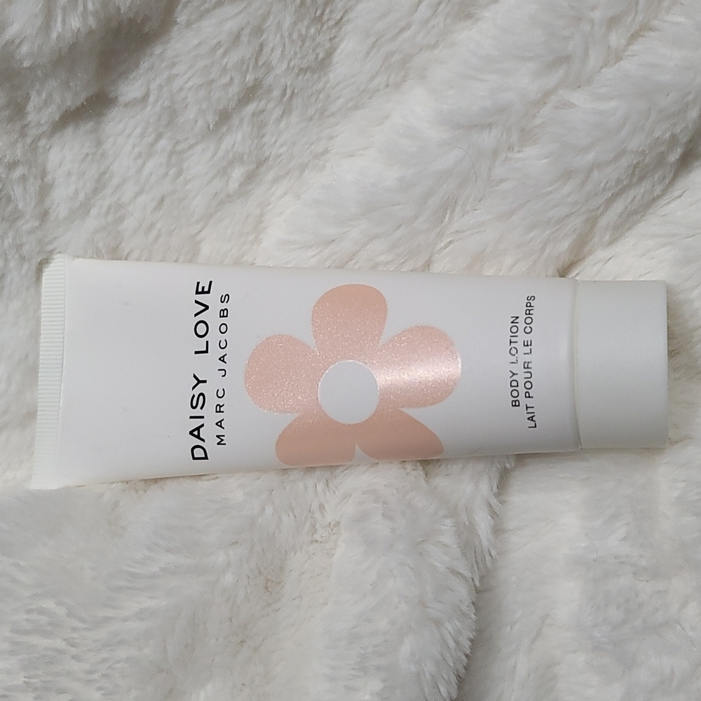 Marc Jacobs Daisy Love Body Lotion
